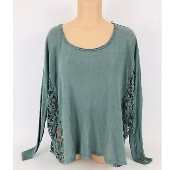 Free People Tops - Free People Green Lace Long Sleeve Crochet Sides Swing Top Oversized Size Small